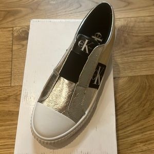 NWT Silver Fashion sneakers CK Jeans